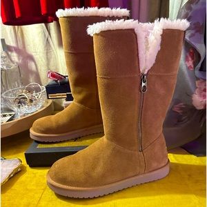 KOOLABURRA BY UGG ARIBEL TALL BOOT